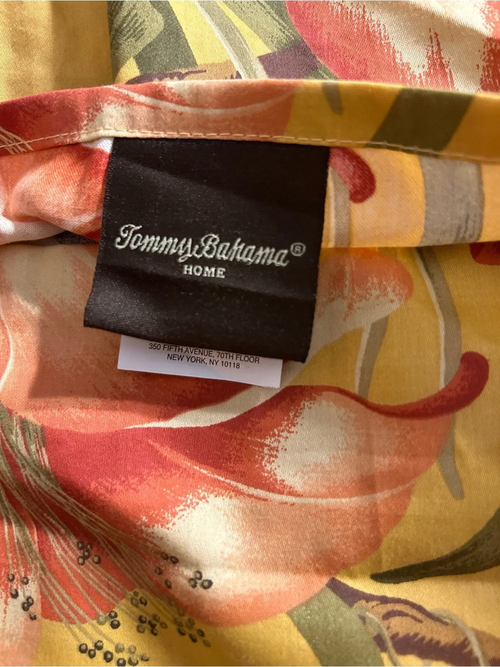 TOMMY BAHAMA HOME TROPICAL LILY KING SIZE ISLAND-INSPIRED VINTAGE PILLOW SHAMS